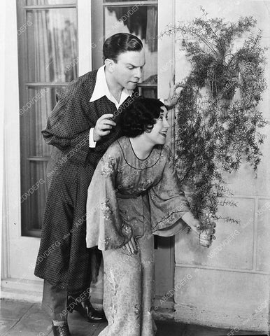 George Burns Gracie Allen watering the plants 425-19 - 0425-019