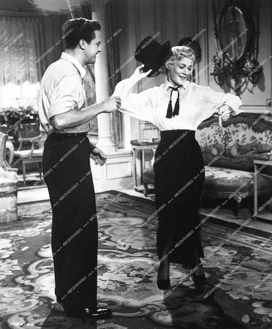 Betty Hutton, Ralph Meeker - 1952 film Somebody Loves Me - 0429-018