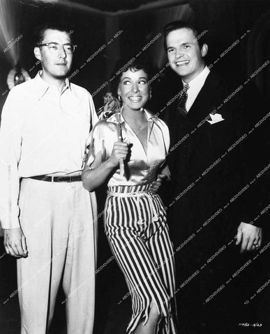 director Irving Brecher, Betty Hutton, Ralph Meeker - 1952 film Somebody Loves Me - 0429-022