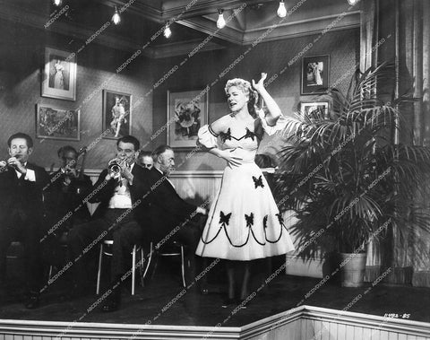 Betty Hutton - 1952 film Somebody Loves Me - 0430-025