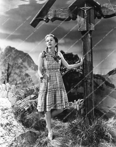 Joan Fontaine - 1943 film The Constant Nymph - 0431-007