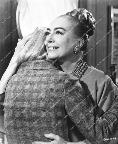 Joan Crawford - 1967 film Berserk - 0435-008