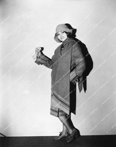 cute Dorothy Appleby portrait - 0436-012