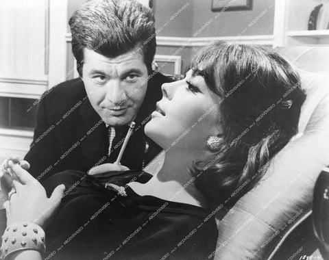 Natalie Wood, Dick Shawn - 1966 film Penelope - 0436-024