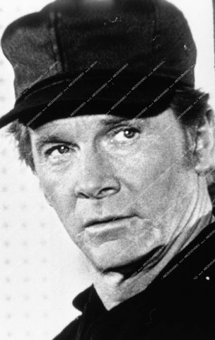 Steve Forrest - 1975 TV S.W.A.T. - 0437a-012