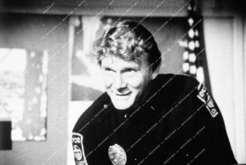 Steve Forrest - 1975 TV S.W.A.T. - 0437a-014