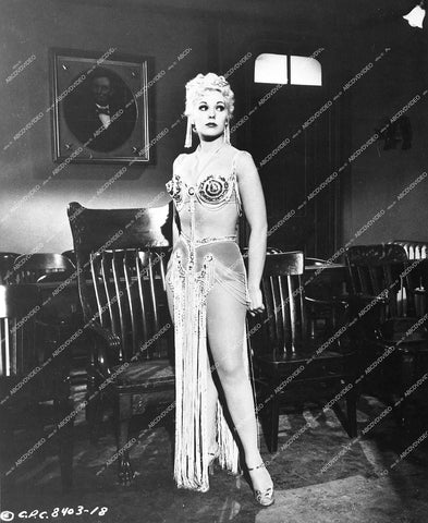 great legs Kim Novak in sexy outfit - 1957 film Jeanne Eagels - 0449-022