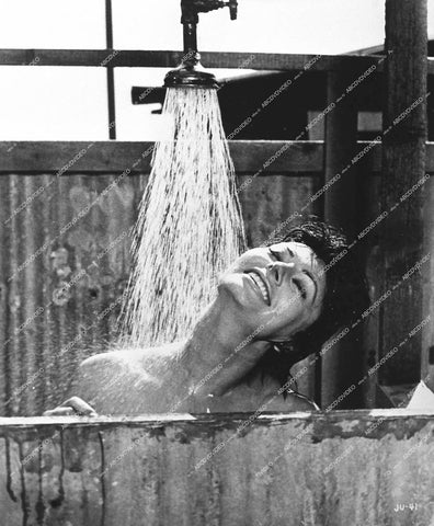 Sophia Loren in the shower - 1966 film Judith - 0451-012