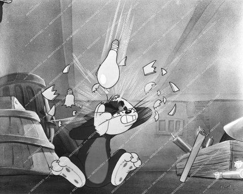 animated characters Tom & Jerry - 1943 cartoon film The Yankee Doodle Mouse - 0451-029