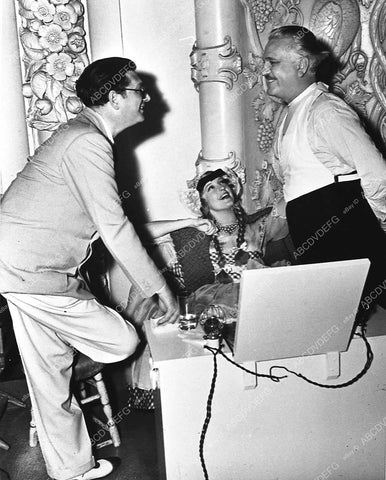 candid Hunt Stromberg Jeanette MacDonald Frank Morgan film Bittersweet 455-16 - 0455-016