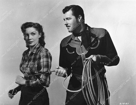 Sheila Ryan James Craig film Northwest Stampede 455-32 - 0455-032