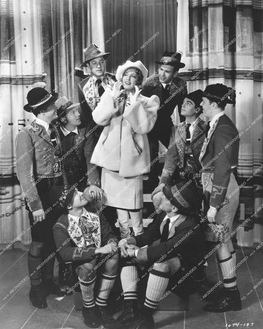 Jeanette MacDonald, Lew Ayres - 1939 film Broadway Serenade - 0456-024