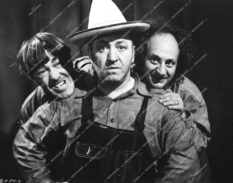 3 Stooges Moe Howard, Curly Howard, Larry Fine - 1944 short subject film The Yoke's on Me - 0458-028