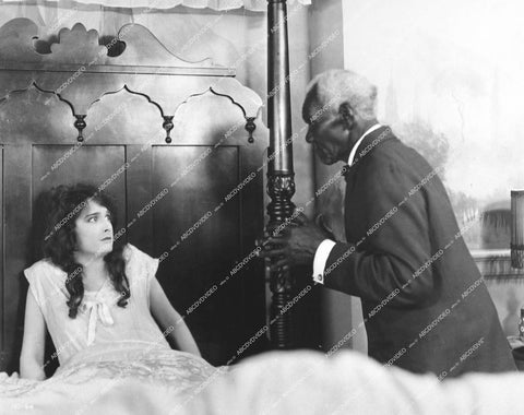 Eleanor Boardman, Tyrone Power Sr, Raymond Griffith, Wallace MacDonald, Ford Sterling, Heinie Conklin, Ruby Lafayette, Jane Mercer - 1923 silent film The Day of Faith - 0463-025