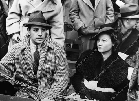 news photo George Raft Lilliam Emerson at the races 475-17