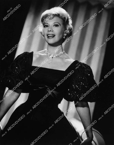 Dinah Shore portrait - 11005-030