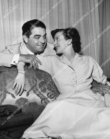 candid Leora Dana and husband Kurt Kasznar - 11008-035