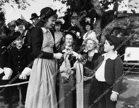 Barbara Stanwyck, Delmar Watson film Annie Oakley - 11014-034