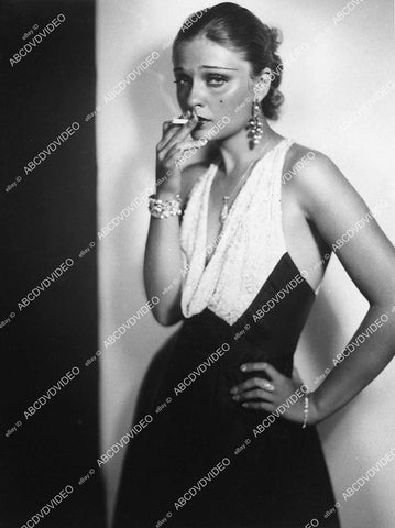 Anna Sten stylish portrait w cigarette - 11015-017