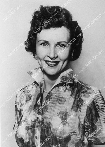 Betty White portrait - 11015-018