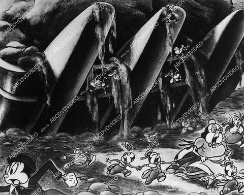 animated characters insects in Fleischer cartoon film Mr Bug Goes to Town - 11020-031