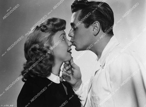 Desi Arnaz, Mary Hatcher film Holiday in Havana - 11029-007
