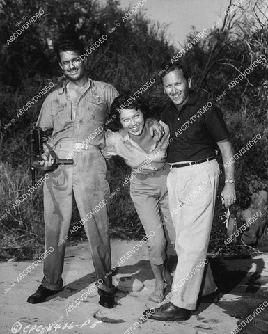 candid Cliff Robertson, Gia Scala, producer Charles Schneer on location Film Battle of the Coral Sea - 11030-013