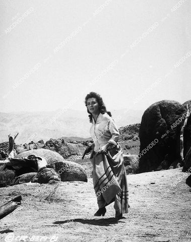 Maureen O'Sullivan film The Tall T - 11033-007