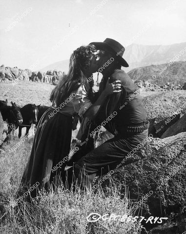 Randolph Scott, Nancy Gates film Comanche Station - 11034-025