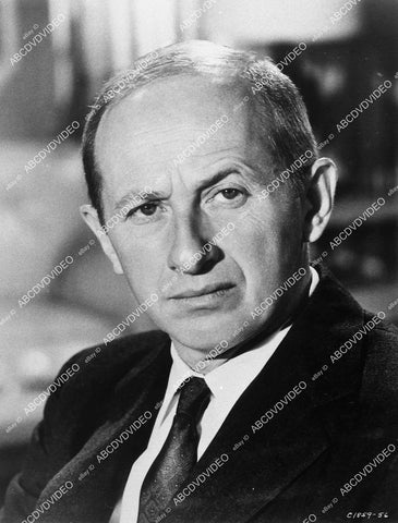 Milton Selzer portrait - 11035-024