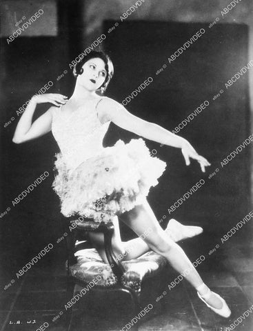 Lina Basquette in ballerina outfit - 11042-025
