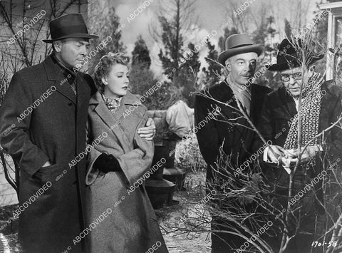 Dean Jagger, Irene Dunne film It Grows on Trees - 11043-019