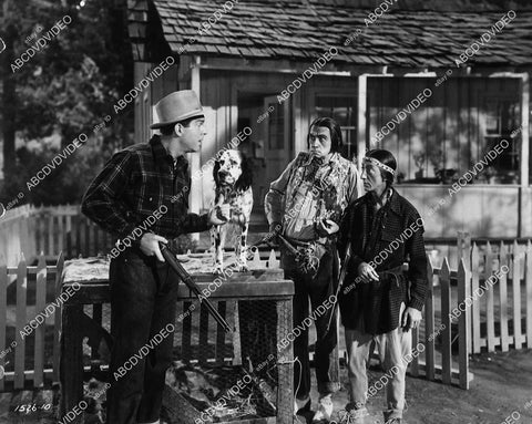 Fred MacMurray film The Egg and I - 11044-027