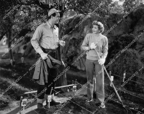 Fred MacMurray, Claudette Colbert film The Egg and I - 11044-029