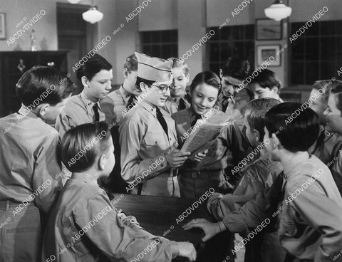 William Roy, Scotty Beckett and the boys film Good Luck Mr Yates - 11046-003