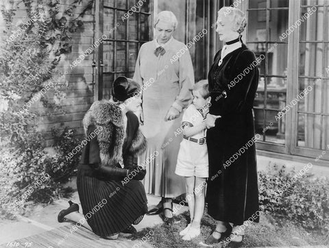 Madeleine Carroll, Scotty Beckett, Beulah Bondi, Esther Dale film The Case Against Mrs Ames - 11046-013