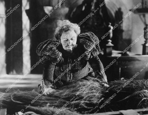 Charles Laughton film The Canterville Ghost - 11046-027