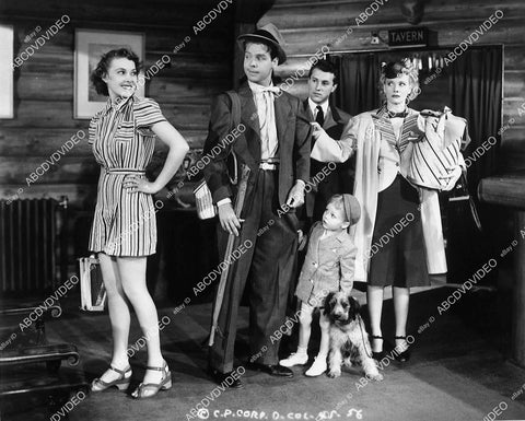 Arthur Lake, Penny Singleton, Larry Simms & badminton babe film Blondie Takes a Vacation - 11047-007