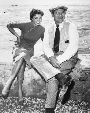 Size: 8x10