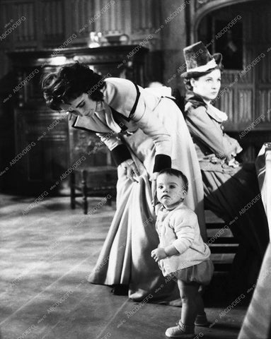 Size: 8x10