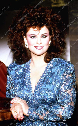 beautiful Delta Burke pic 35m-1060
