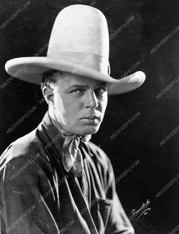 cowboy star Hoot Giubson in 10 gallon hat portrait film The Loaded Door 330-11