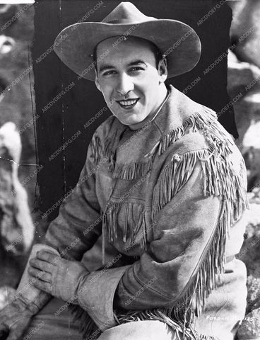 George O'Brien in full western garb silent film The Iron Horse 668-33