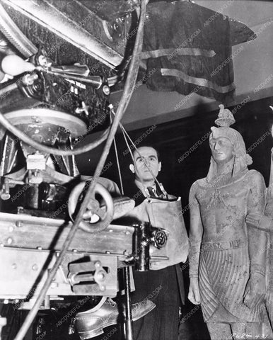 candid Harold Lloyd behind the scenes Professor Beware 670-30