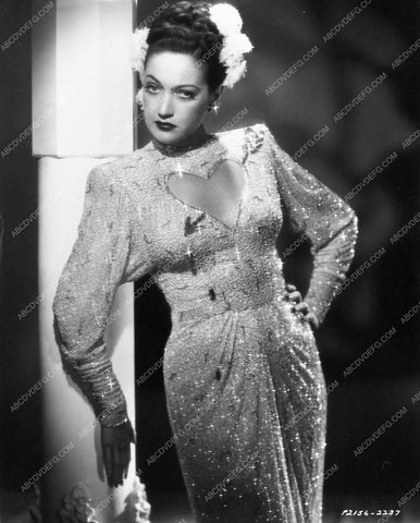 Dorothy Lamour portrait 683-27