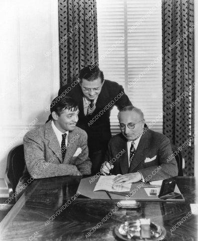Clark Gable David O Selznick Louis B Mayer signing Gone with the Wind contracts 713-13