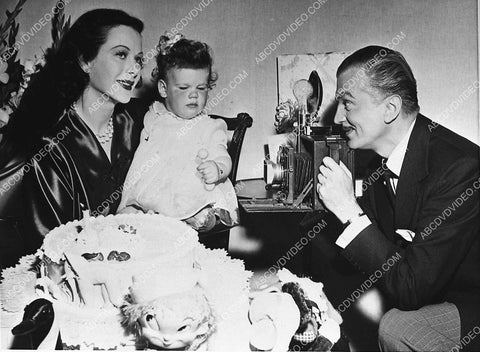candid Hedy Lamarr John Loder and child w birthday cake 755-20