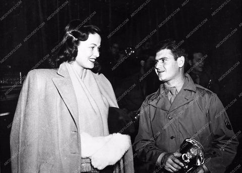 candid hollywood Gene Tierney Oleg Cassini out on the town 763-07