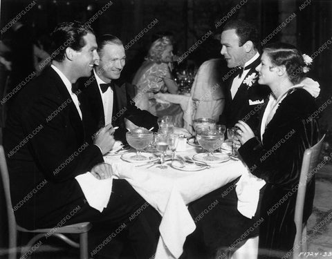 Fred MacMurray Lee Tracy Mr and Mrs Dean Jagger dining 10117-28