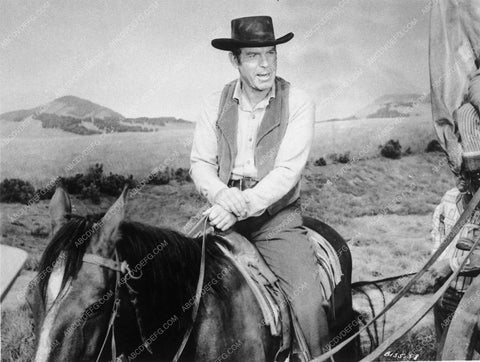 Fred MacMurray on horseback 10117-31